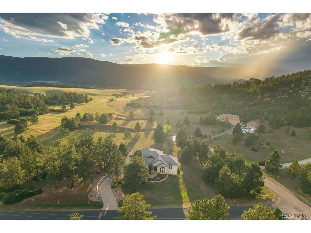 Unit for sale at 8061 Sugarloaf Rd, Larkspur, CO 80118