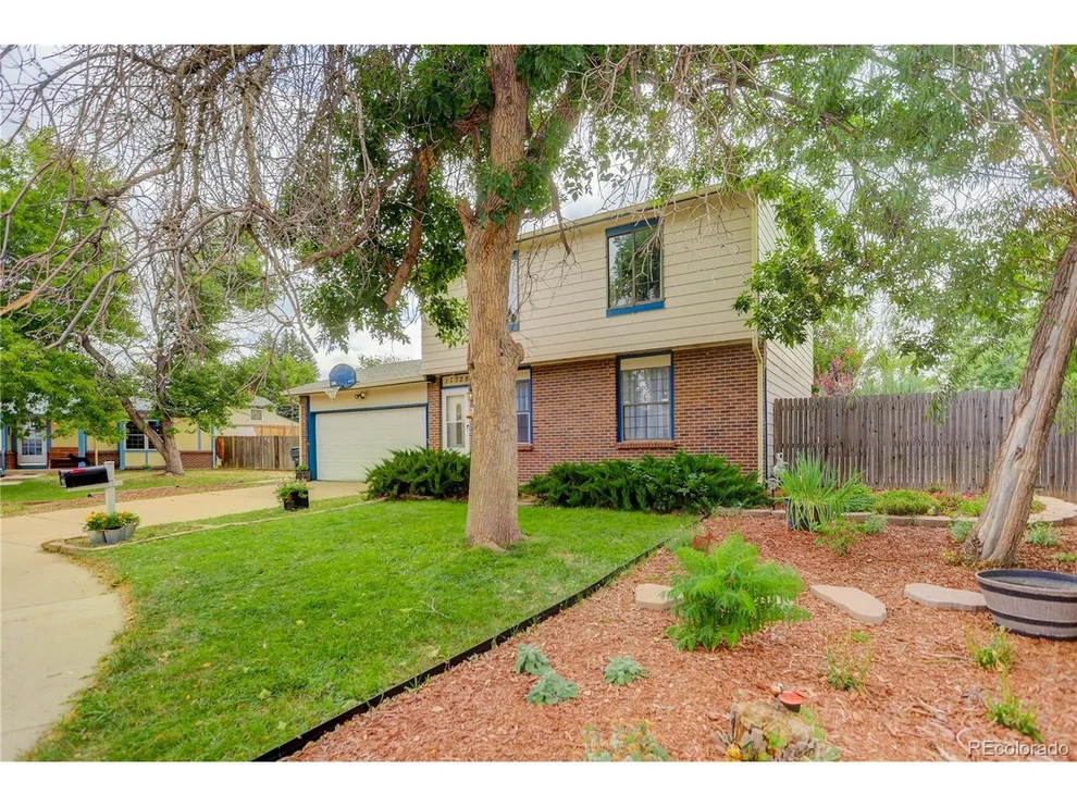 Unit for sale at 17128 E Jefferson Ave E, Aurora, CO 80013