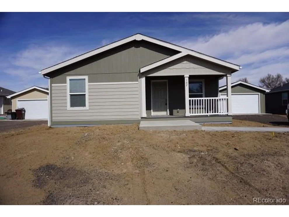 Unit for sale at 107 Juniper Cir, Log Lane Village, CO 80705
