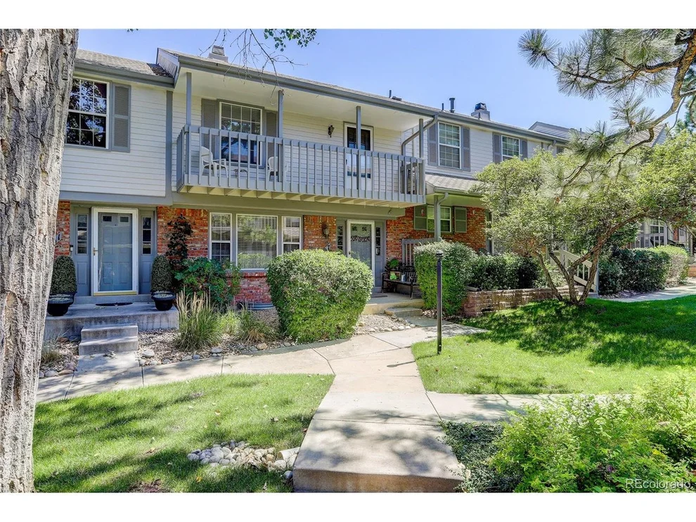 Unit for sale at 6897 E Briarwood Dr, Centennial, CO 80112