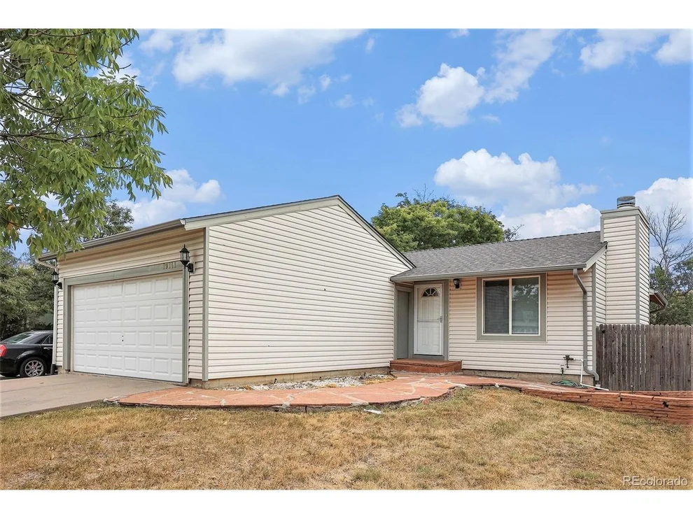 Unit for sale at 19141 E Milan Cir, Aurora, CO 80013