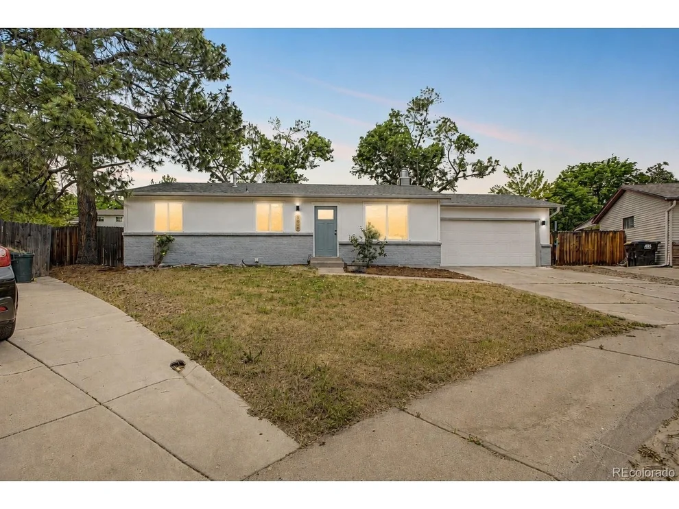 Unit for sale at 9272 W Hoover Pl, Littleton, CO 80123