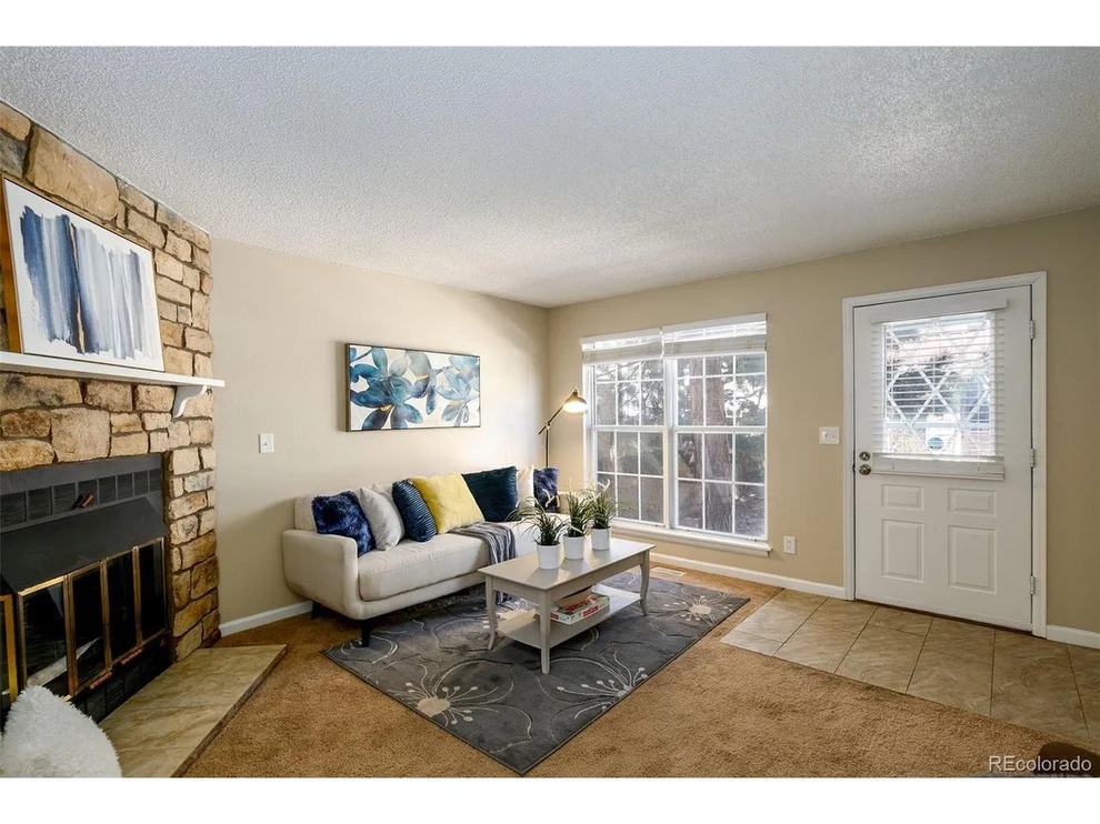 Unit for sale at 12059 E Hoye Dr, Aurora, CO 80012