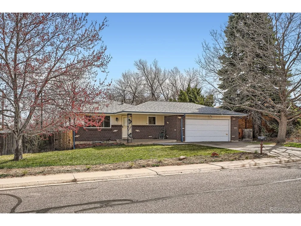 Unit for sale at 798 Xenophon St, Lakewood, CO 80401
