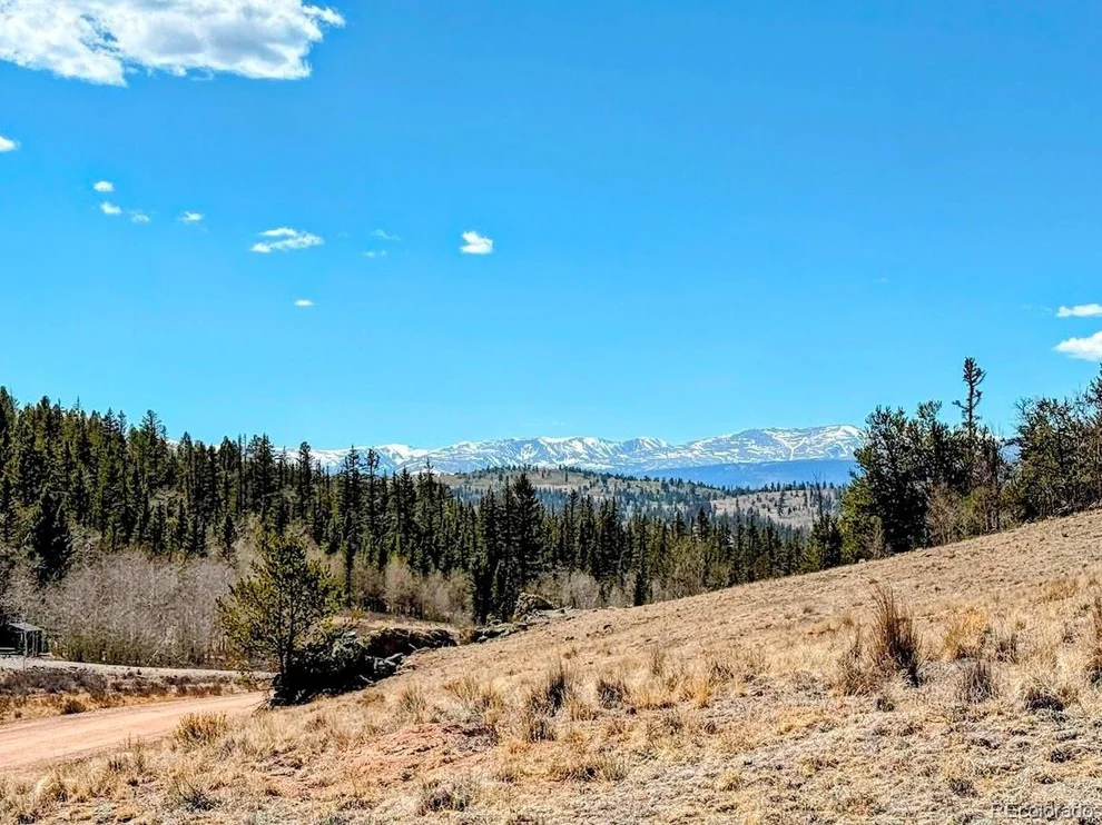 Unit for sale at 622 Longbow Dr, Jefferson, CO 80456