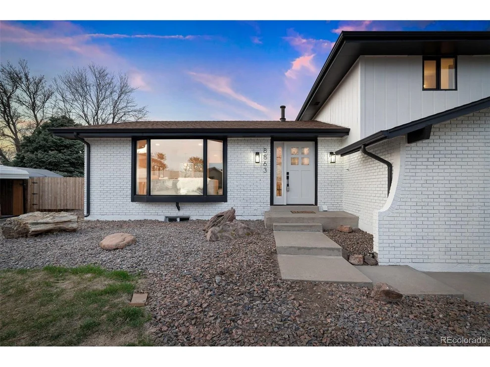 Unit for sale at 8863 Warren Dr, Lakewood, CO 80226