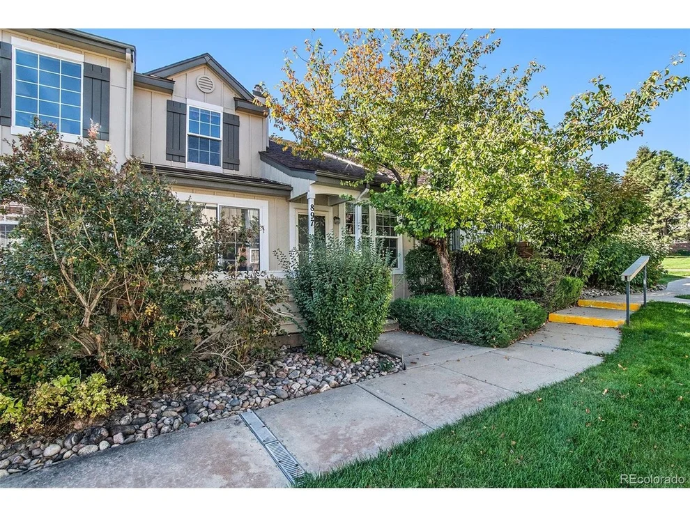 Unit for sale at 897 S Granby Cir, Aurora, CO 80012