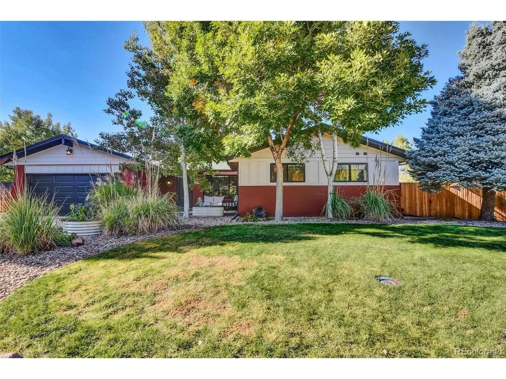 Unit for sale at 2935 S Akron St, Denver, CO 80231