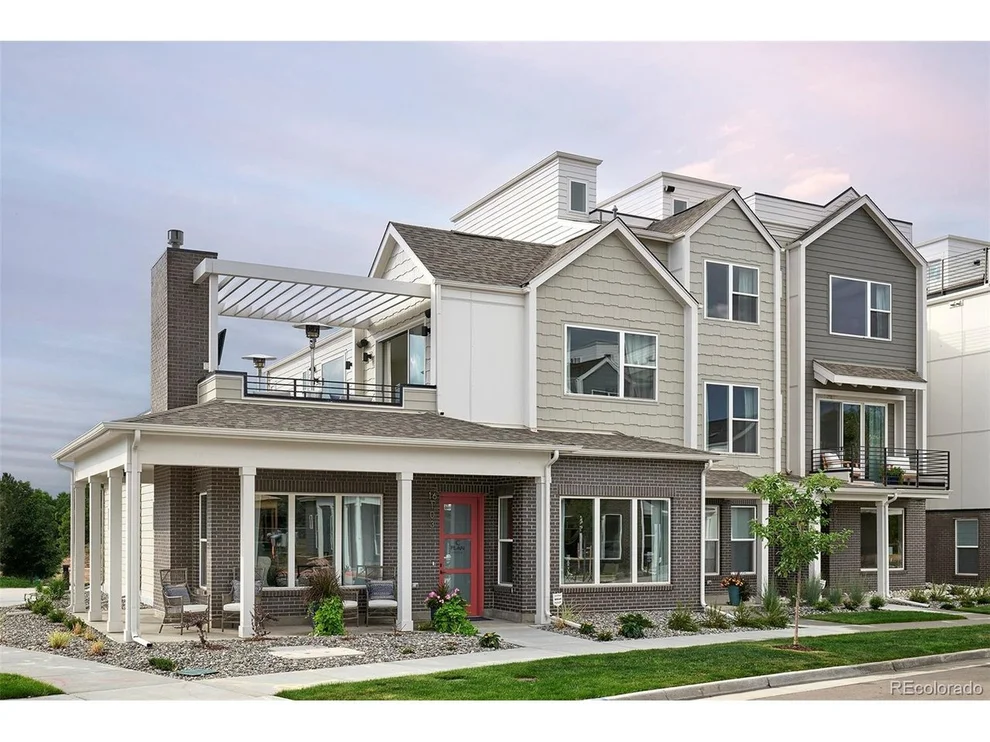 Unit for sale at 888 S Valentia St, Denver, CO 80247