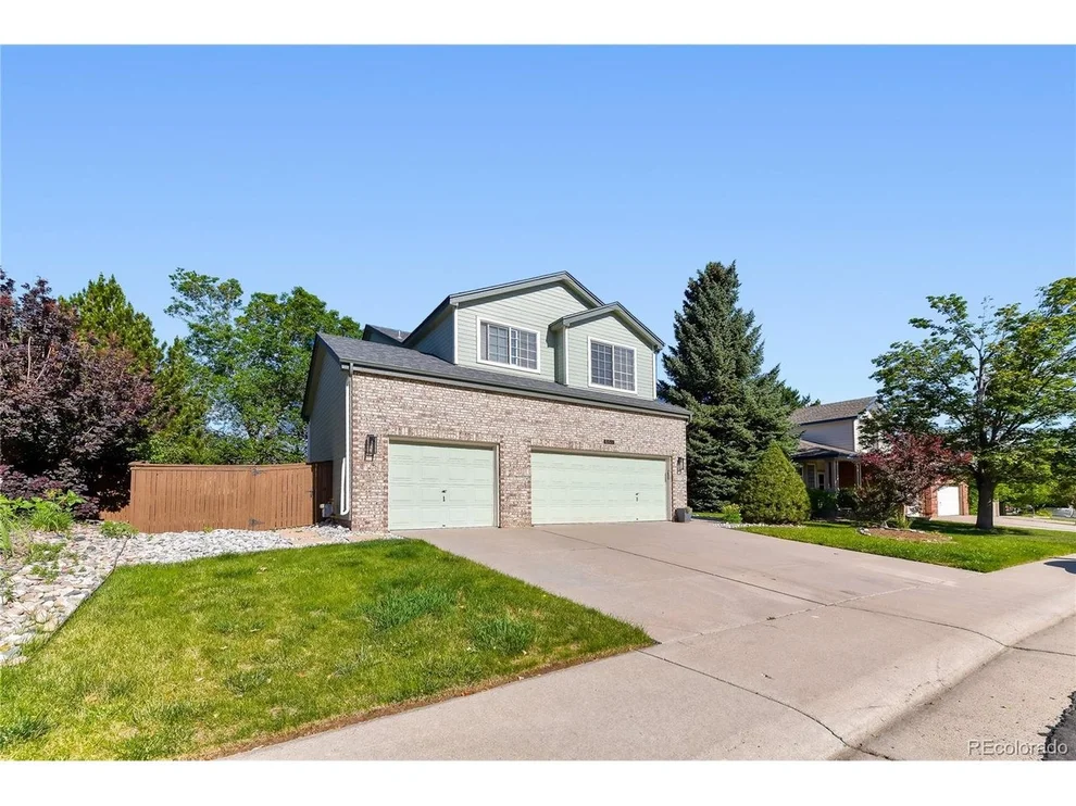 Unit for sale at 10037 Sylvestor Rd, Highlands Ranch, CO 80129