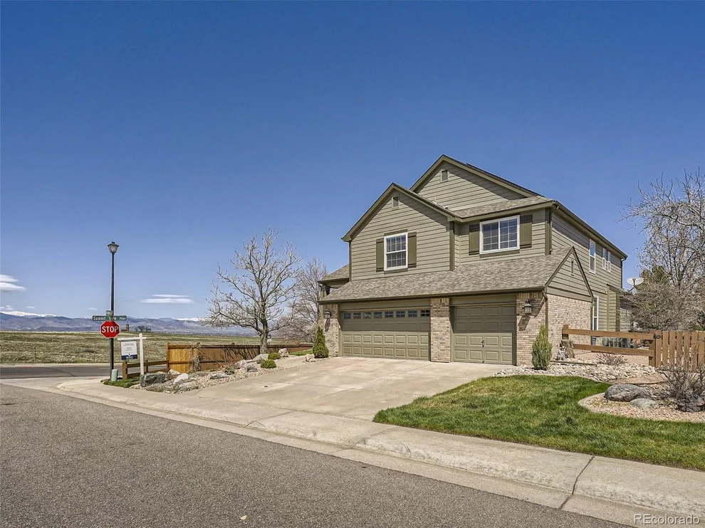 Unit for sale at 2211 Briargrove Dr, Highlands Ranch, CO 80126