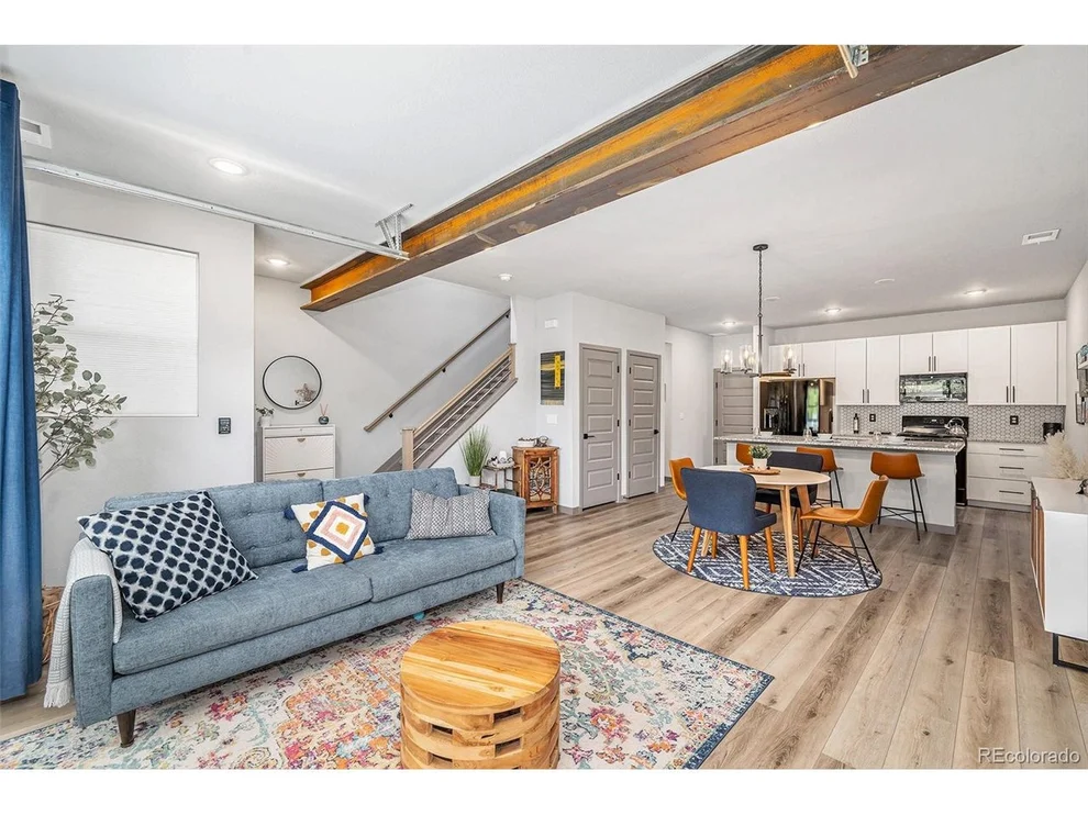 Unit for sale at 4021 S Teller St, Lakewood, CO 80235