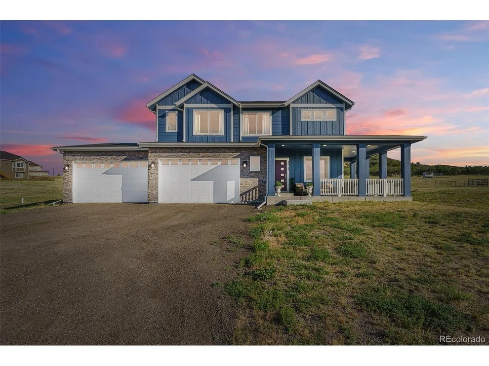 Unit for sale at 4076 Pleasant View Dr, Castle Rock, CO 80108