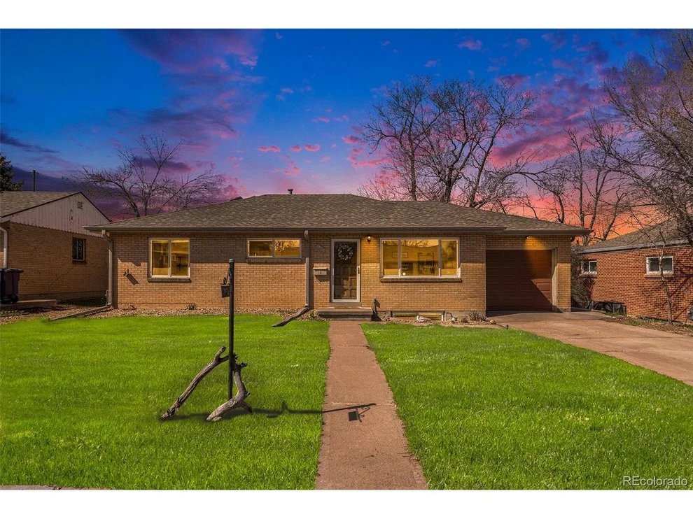 Unit for sale at 2935 S Hudson St, Denver, CO 80222