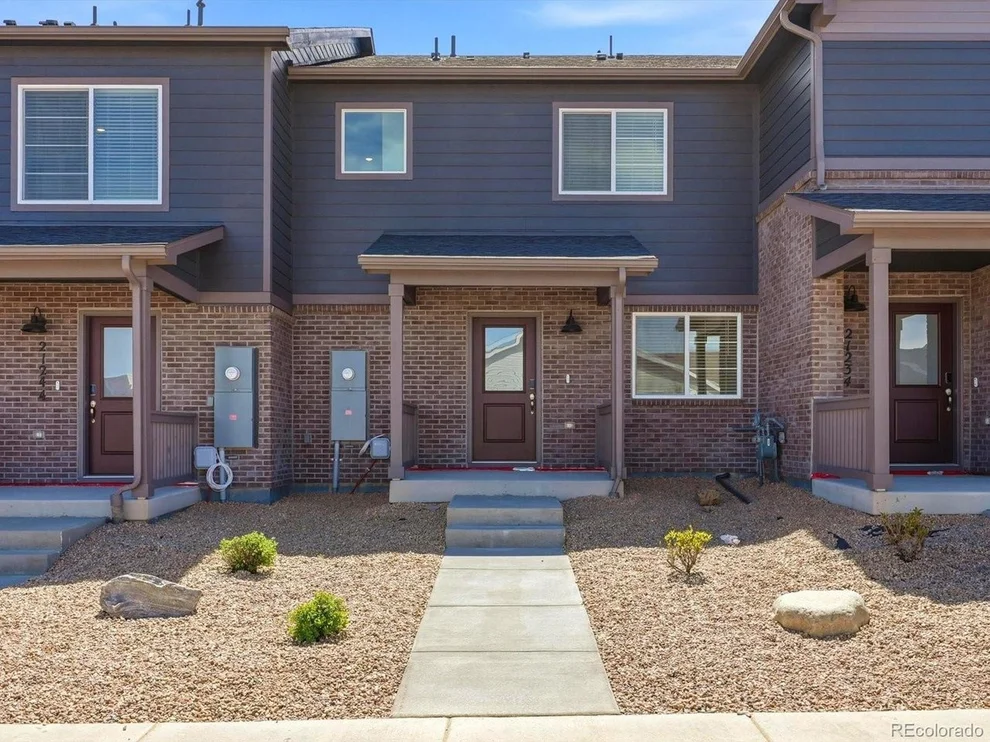 Unit for sale at 21236 E 65th Dr, Aurora, CO 80019