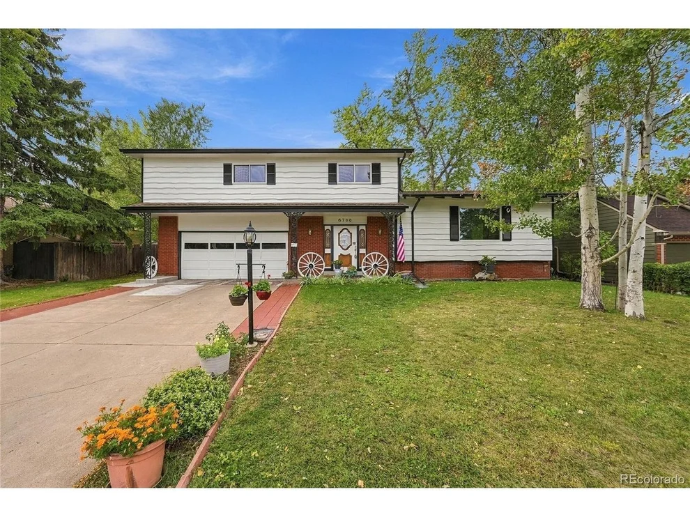 Unit for sale at 6760 W 4th Pl, Lakewood, CO 80226