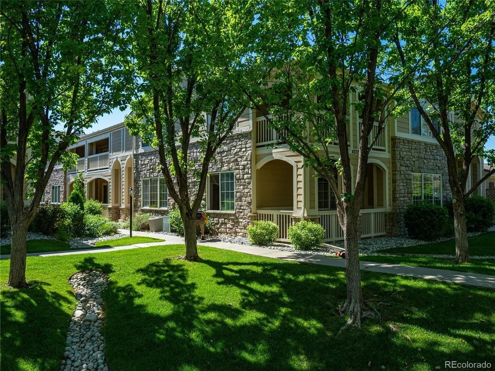 Unit for sale at 4222 S Blackhawk Cir, Aurora, CO 80014