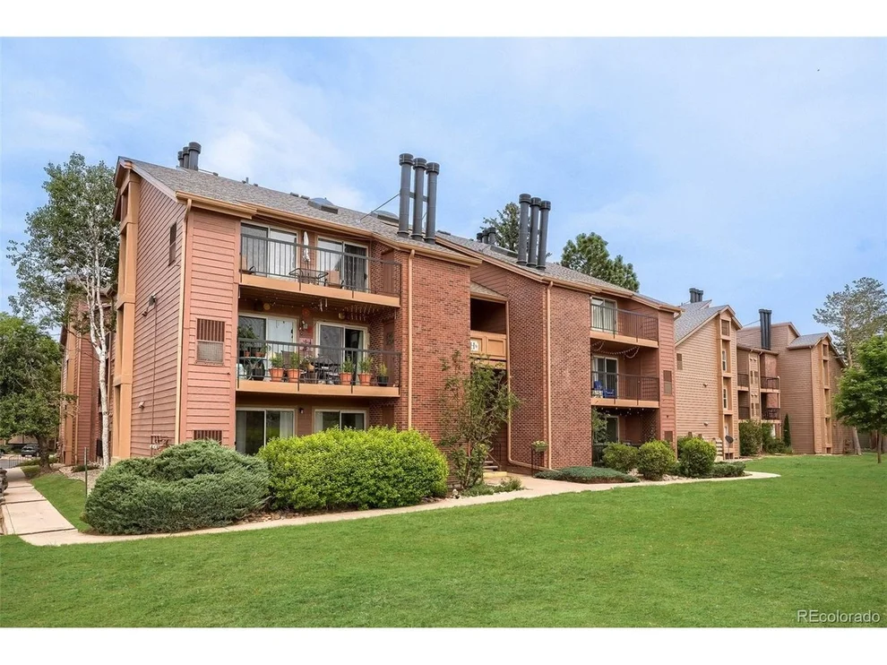 Unit for sale at 4899 S Dudley St, Littleton, CO 80123