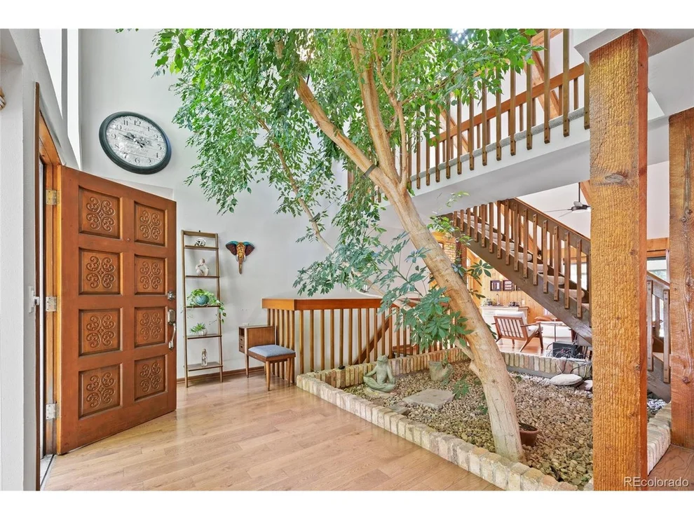 Unit for sale at 10886 E Crestline Cir, Englewood, CO 80111