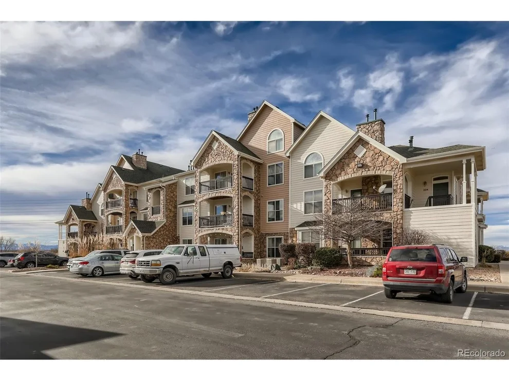 Unit for sale at 18929 E Warren Cir, Aurora, CO 80013