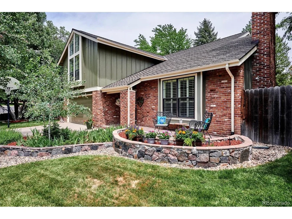 Unit for sale at 8322 E Otero Cir, Centennial, CO 80112