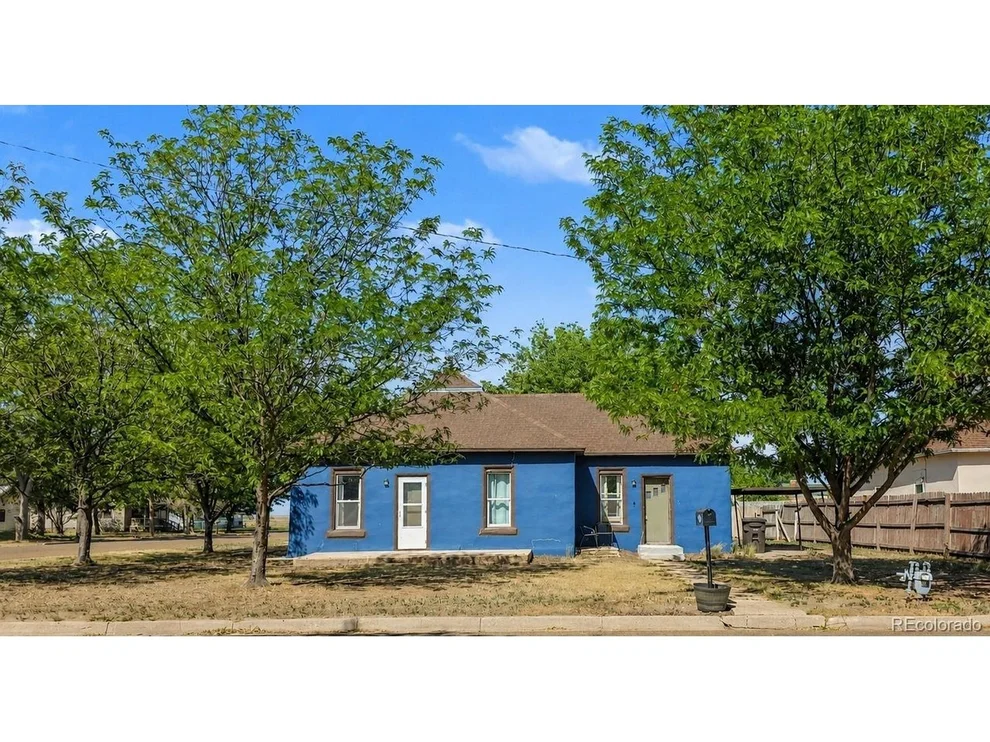 Unit for sale at 420 Vine St, Julesburg, CO 80737