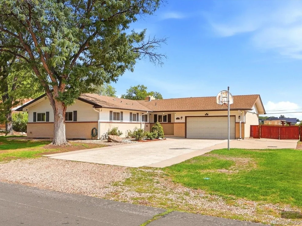Unit for sale at 5340 Gladiola St, Arvada, CO 80002