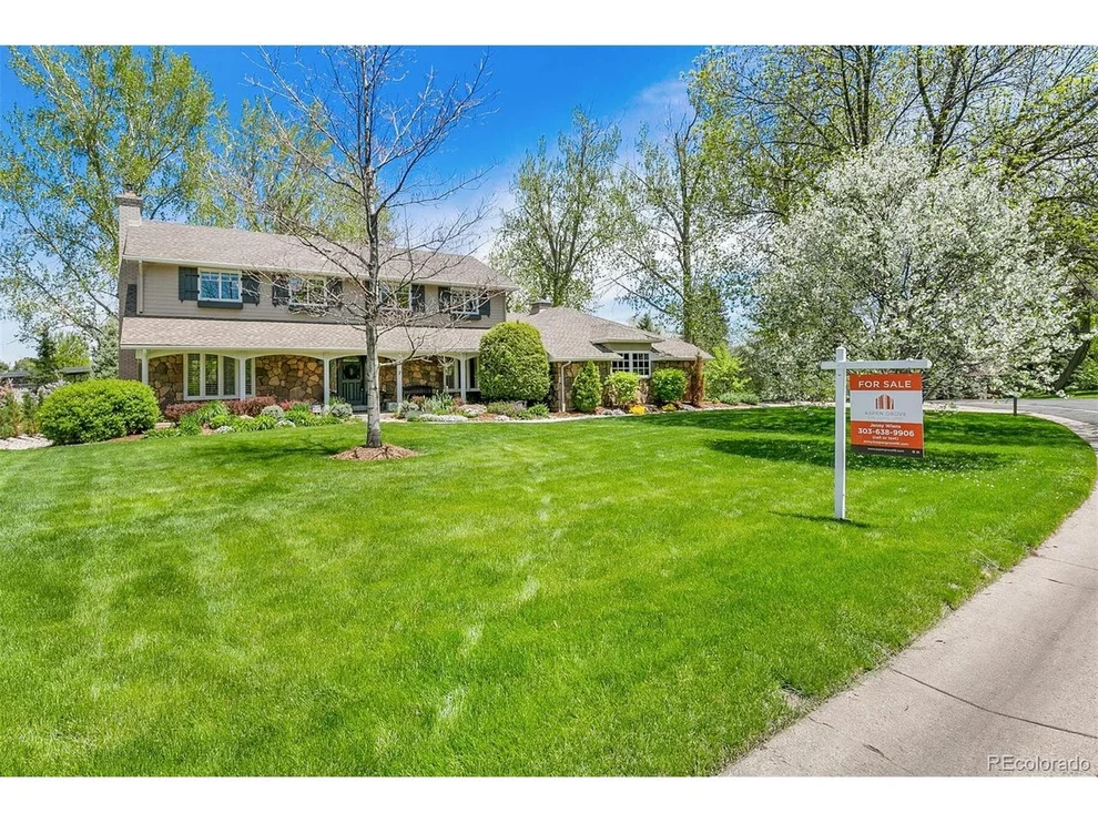 Unit for sale at 7 Village Dr, Littleton, CO 80123