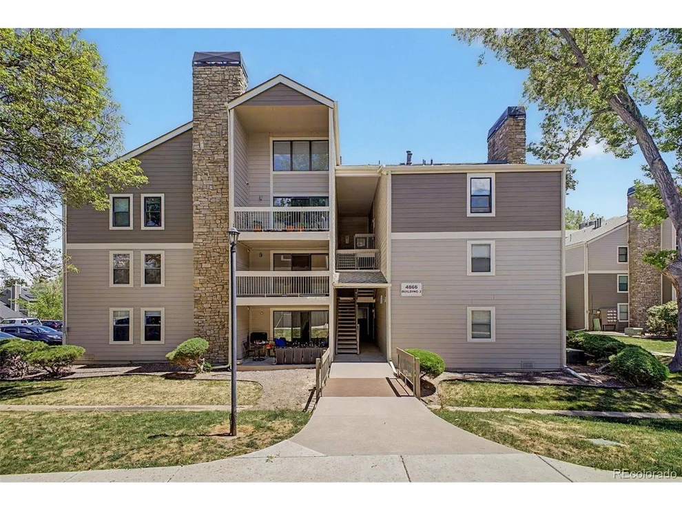 Unit for sale at 4866 S Dudley St, Littleton, CO 80123