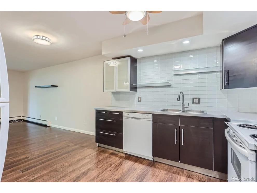 Unit for sale at 13691 E Marina Dr, Aurora, CO 80014