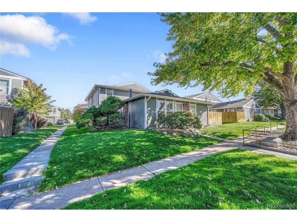 Unit for sale at 9901 E Evans Ave, Aurora, CO 80247