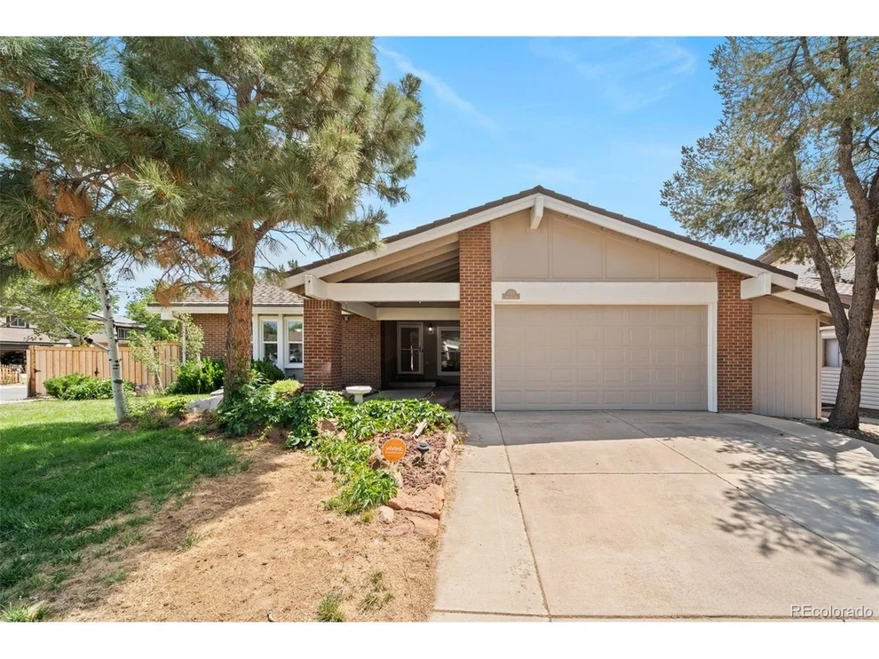 Unit for sale at 3702 S Mission Pkwy, Aurora, CO 80013