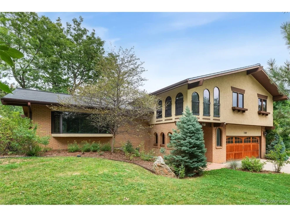 Unit for sale at 7302 Island Cir, Boulder, CO 80301