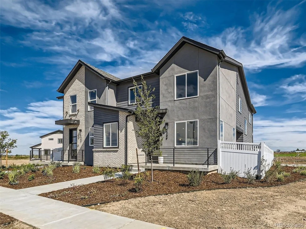 Unit for sale at 1235 S Algonquian St, Aurora, CO 80018