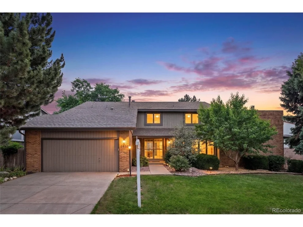 Unit for sale at 6154 S Macon Way, Englewood, CO 80111