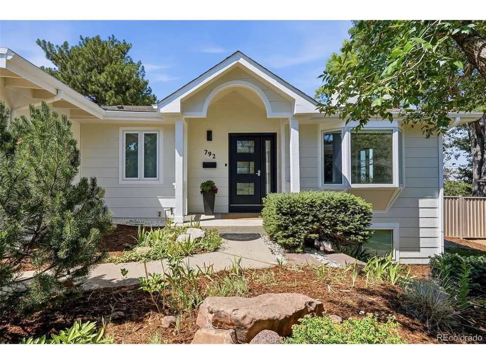 Unit for sale at 792 Ithaca Dr, Boulder, CO 80305