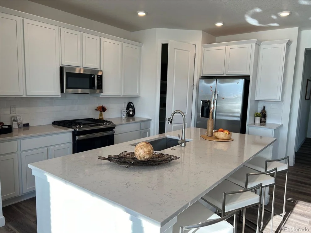 Unit for sale at 15883 Xanthia Way, Thornton, CO 80602