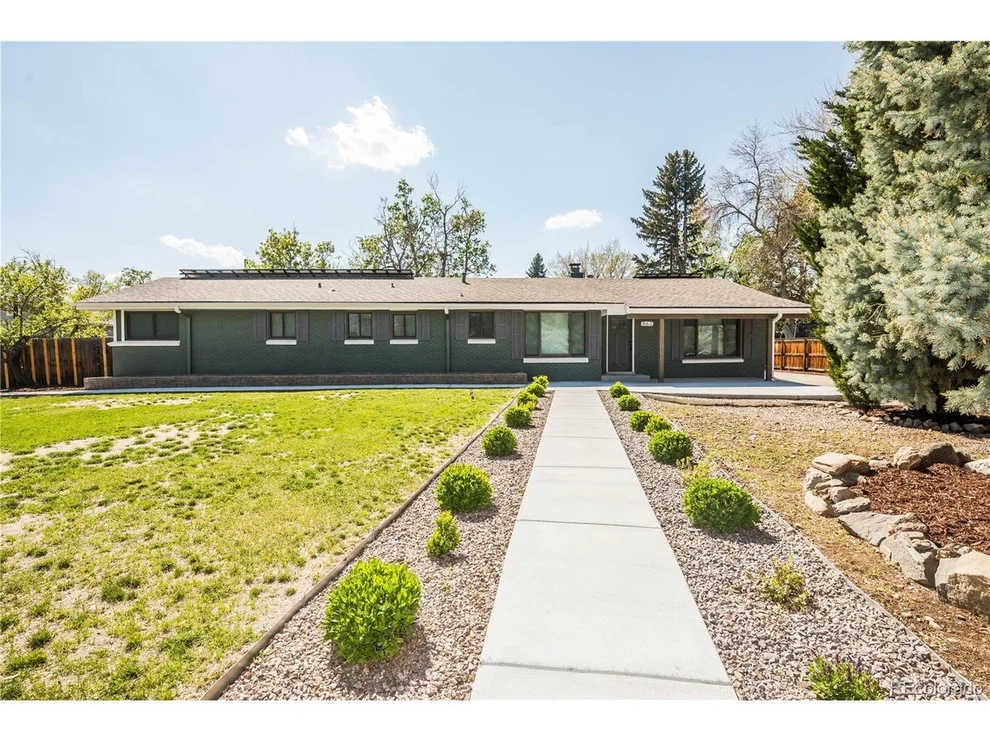 Unit for sale at 863 S Dudley St, Lakewood, CO 80226