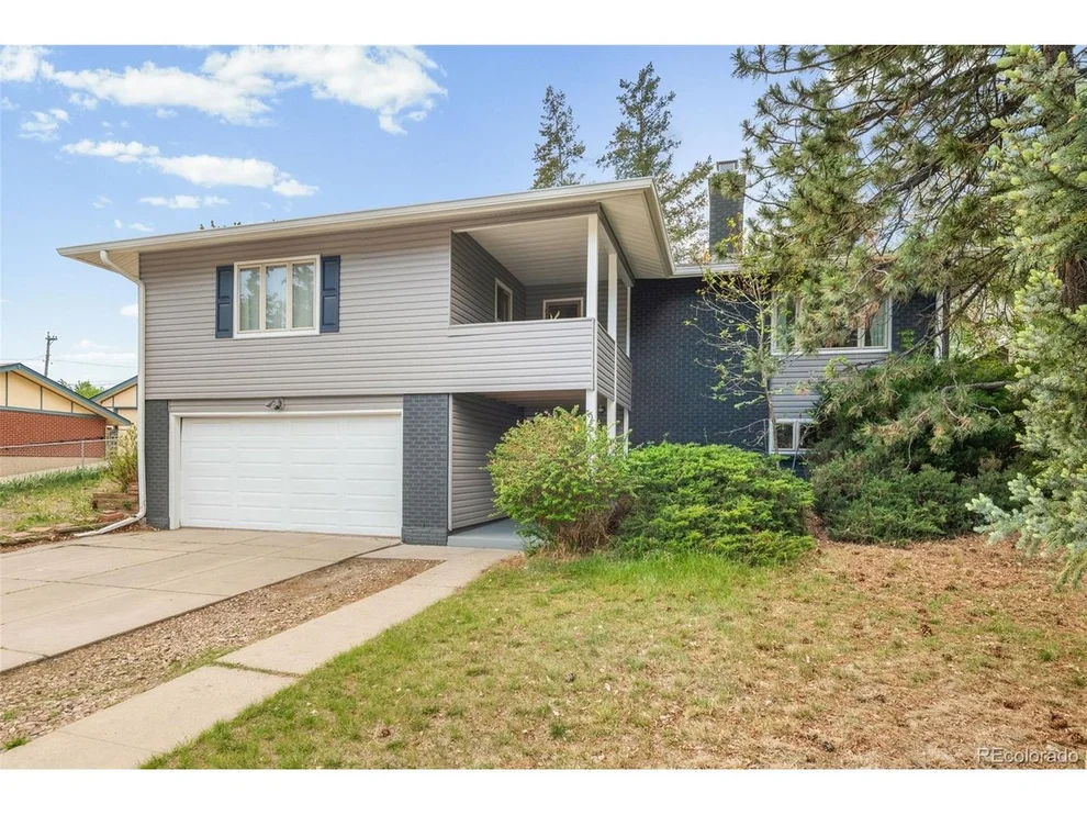 Unit for sale at 951 S Taft St, Lakewood, CO 80228