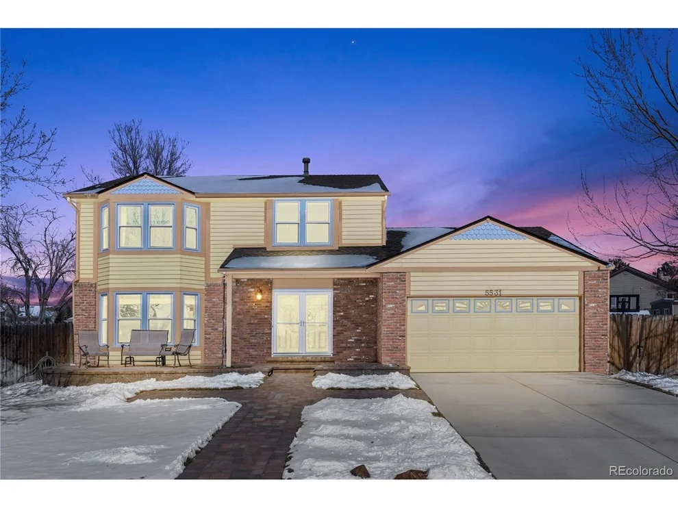 Unit for sale at 5531 S Zeno Ct, Centennial, CO 80015
