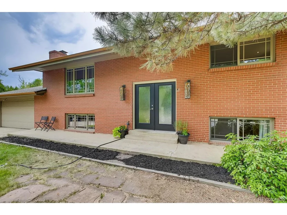 Unit for sale at 15 Pawnee Dr, Boulder, CO 80303