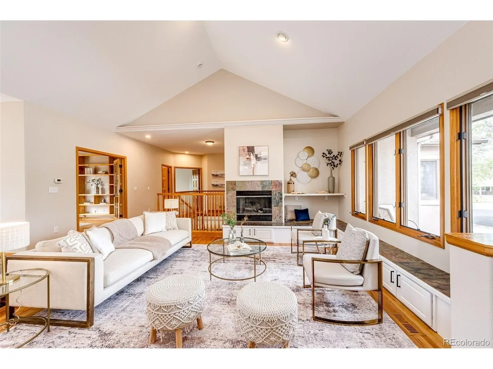 Unit for sale at 404 E Lake Pl, Centennial, CO 80121