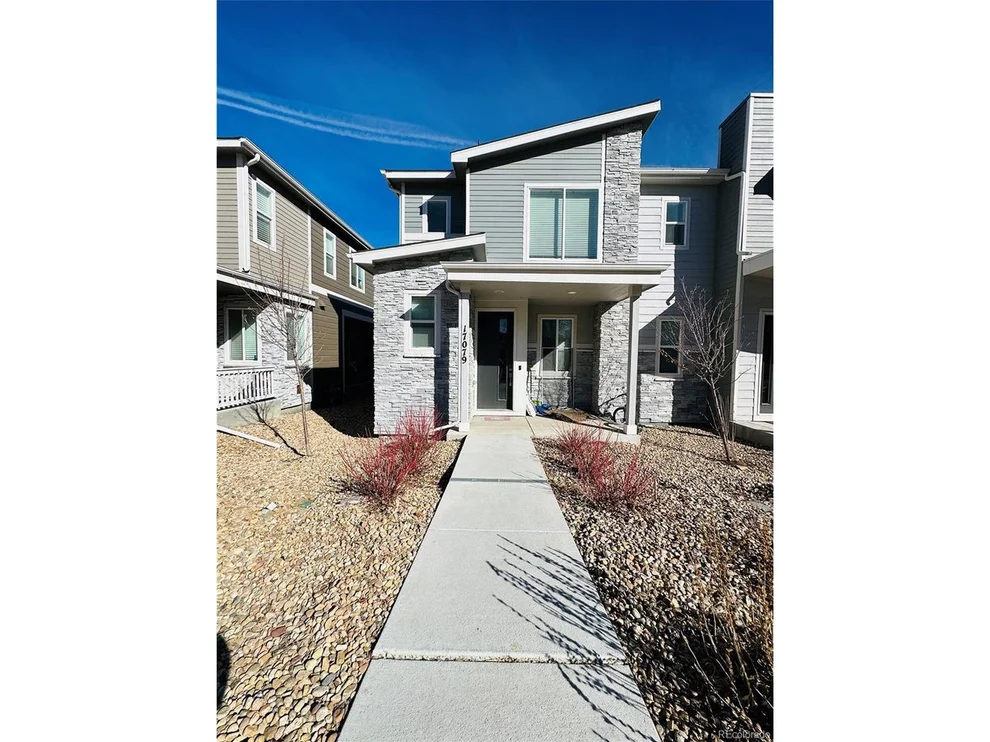 Unit for sale at 17079 E Exposition Dr, Aurora, CO 80017