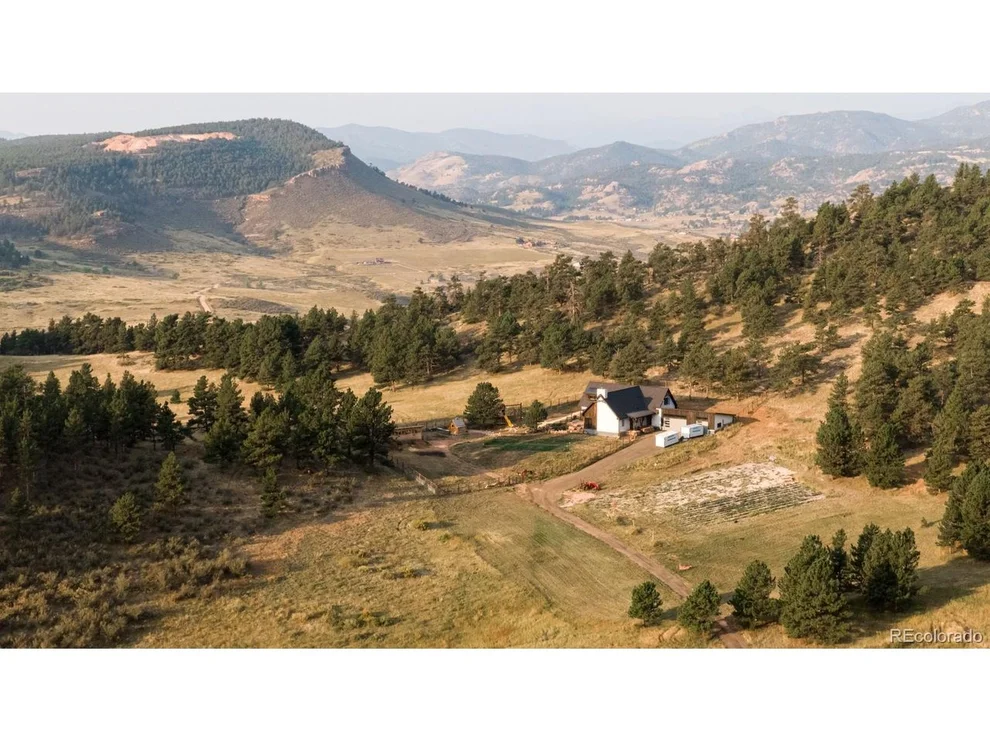 Unit for sale at 800 Blue Mountain Trl, Lyons, CO 80540