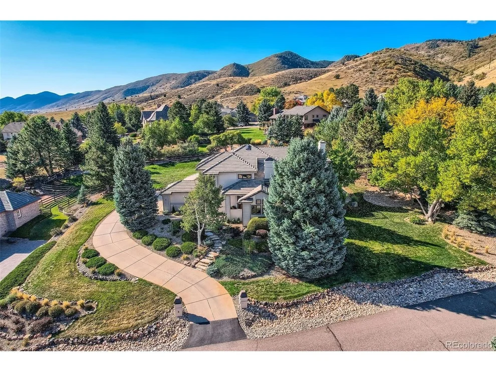 Unit for sale at 8 Catamount Ln, Littleton, CO 80127