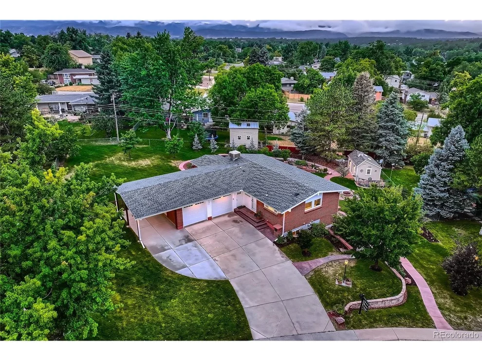 Unit for sale at 8021 S Kendall Ct, Littleton, CO 80128