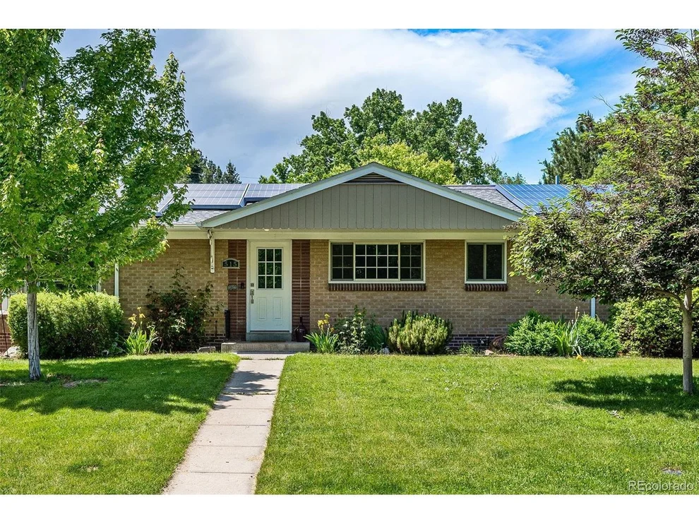 Unit for sale at 515 Dover St, Lakewood, CO 80226