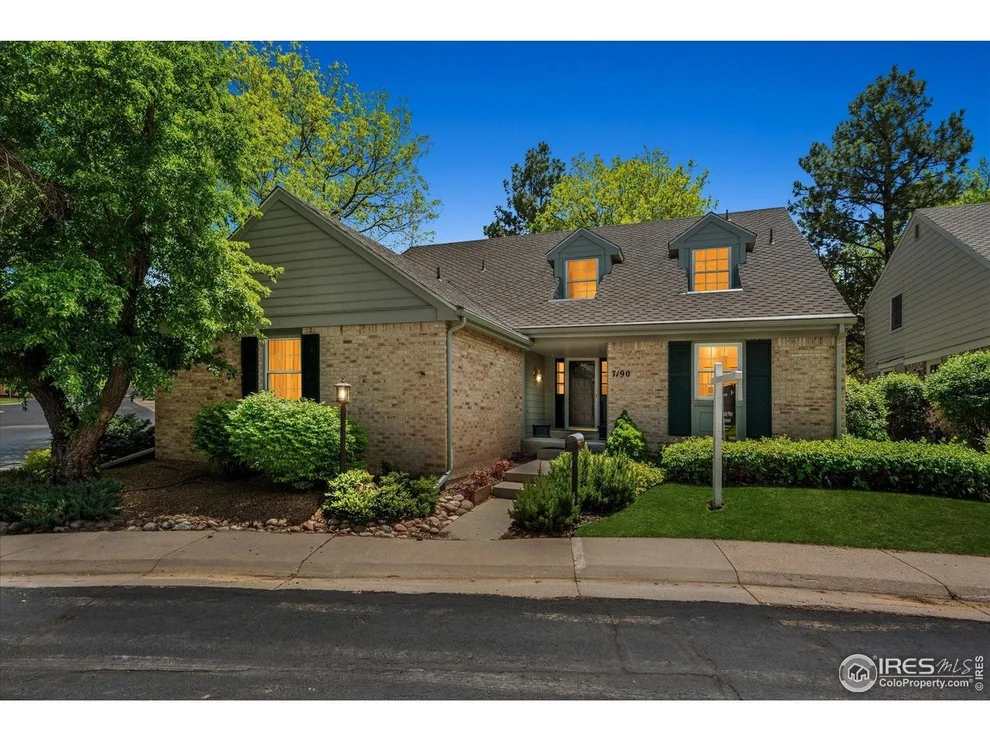 Unit for sale at 7190 S Poplar Ct, Centennial, CO 80112