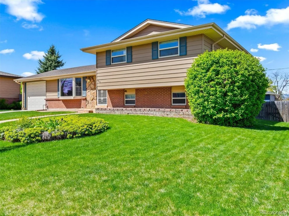 Unit for sale at 7413 S Cherry Ct, Centennial, CO 80122