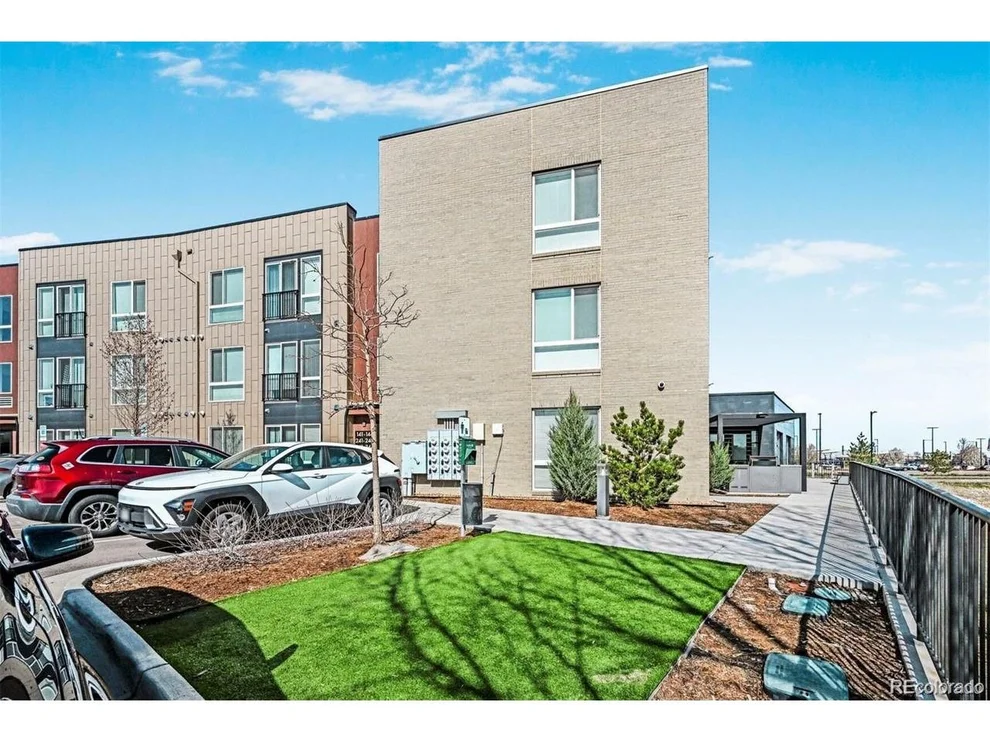 Unit for sale at 8475 E 36th Ave, Denver, CO 80238